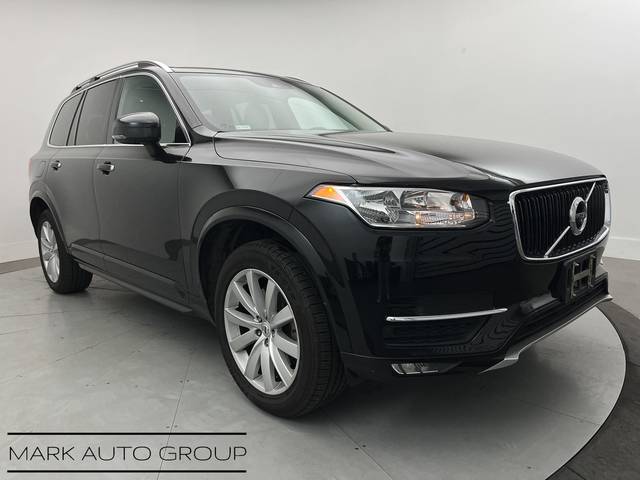 2016 Volvo XC90 T6 Momentum AWD photo