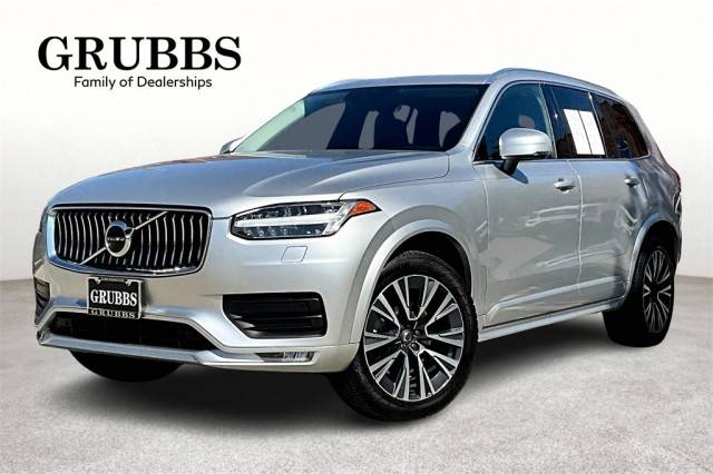 2021 Volvo XC90 Momentum AWD photo