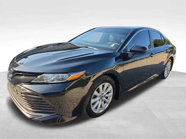 2018 Toyota Camry LE FWD photo