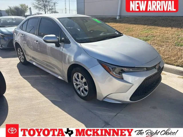 2021 Toyota Corolla LE FWD photo