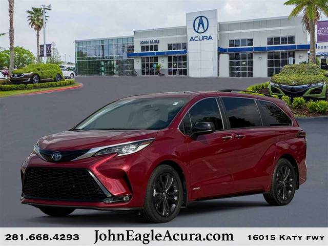 2021 Toyota Sienna XSE FWD photo