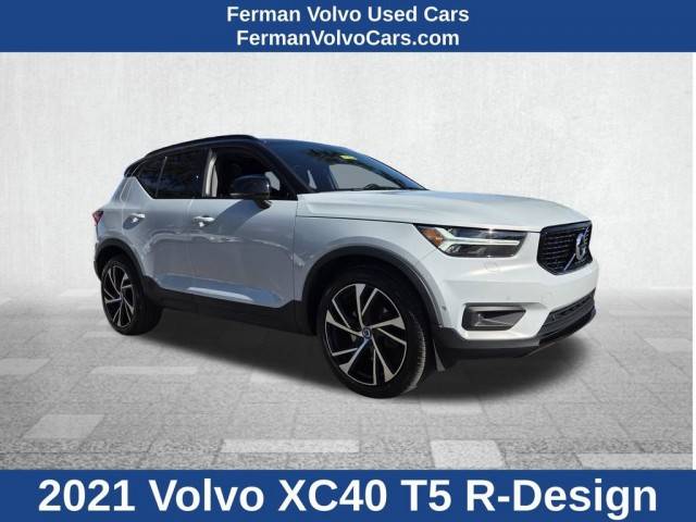 2021 Volvo XC40 R-Design AWD photo