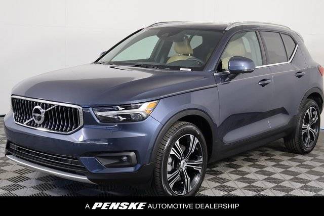 2021 Volvo XC40 Inscription AWD photo
