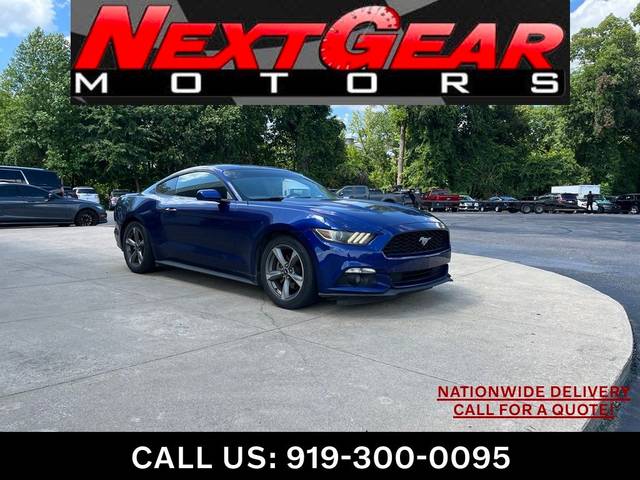 2015 Ford Mustang V6 RWD photo