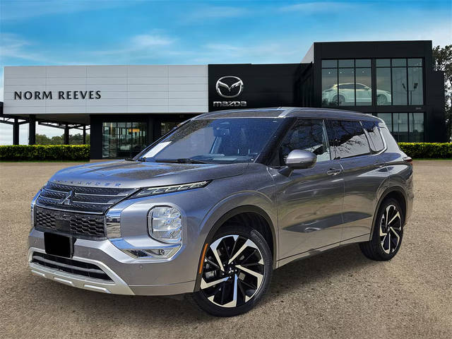 2022 Mitsubishi Outlander SEL FWD photo
