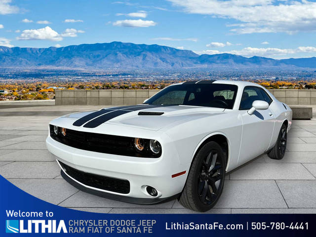 2021 Dodge Challenger SXT RWD photo