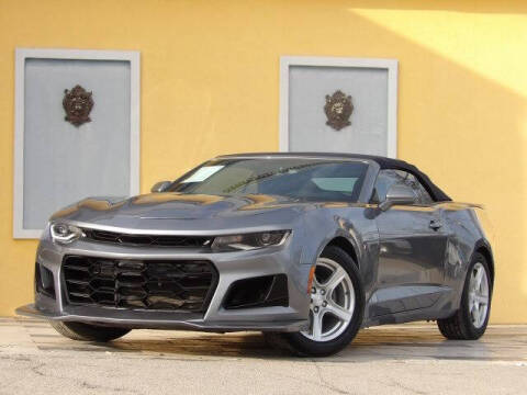 2021 Chevrolet Camaro 1LT RWD photo