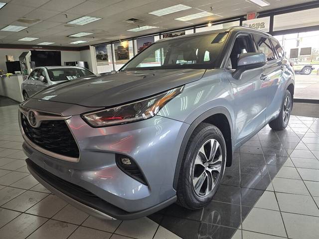 2021 Toyota Highlander XLE AWD photo