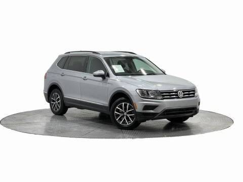 2020 Volkswagen Tiguan SE R-Line Black FWD photo