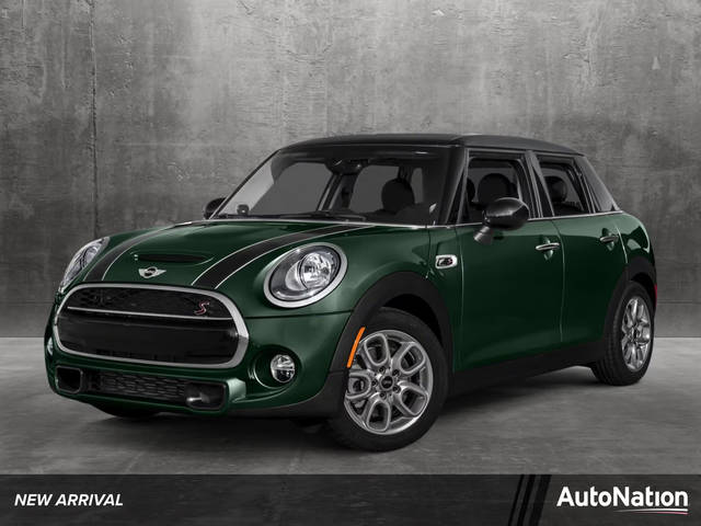 2016 MINI Hardtop 4 Door S FWD photo