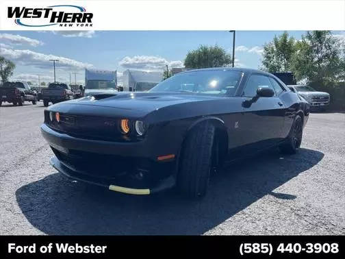 2021 Dodge Challenger R/T Scat Pack RWD photo