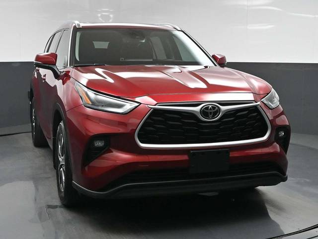 2021 Toyota Highlander XLE AWD photo
