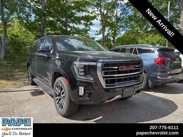 2021 GMC Yukon XL AT4 4WD photo
