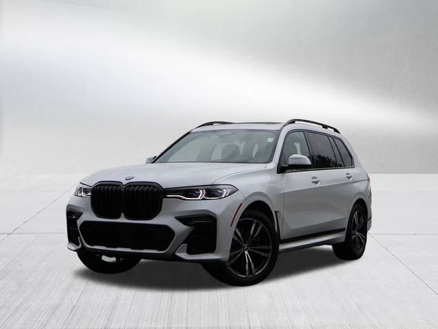 2021 BMW X7 M50i AWD photo