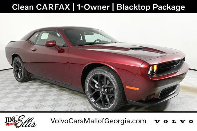 2021 Dodge Challenger SXT RWD photo