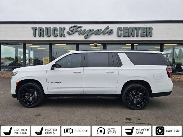 2021 Chevrolet Suburban RST RWD photo