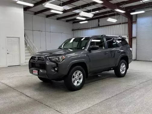 2021 Toyota 4Runner SR5 4WD photo