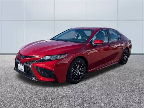 2021 Toyota Camry Hybrid SE FWD photo