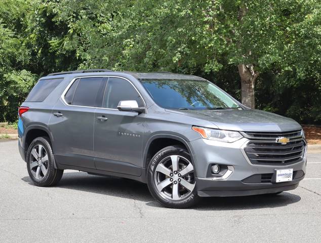 2021 Chevrolet Traverse LT Leather FWD photo