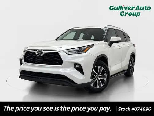2021 Toyota Highlander XLE FWD photo