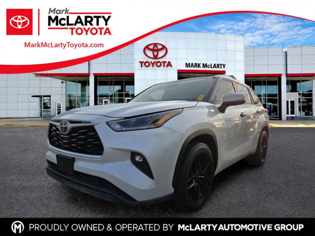 2021 Toyota Highlander XLE FWD photo