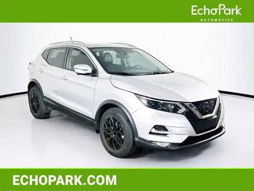 2021 Nissan Rogue Sport SL FWD photo
