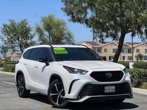 2021 Toyota Highlander XSE FWD photo