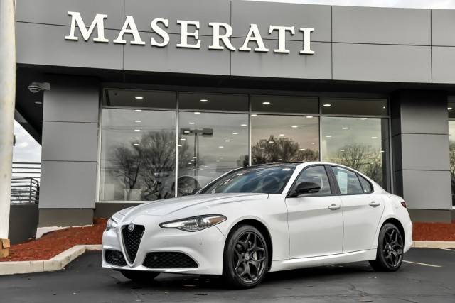 2021 Alfa Romeo Giulia  AWD photo