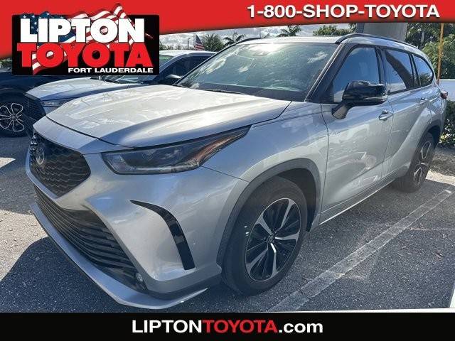 2021 Toyota Highlander XSE FWD photo