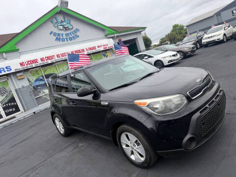 2015 Kia Soul Base FWD photo