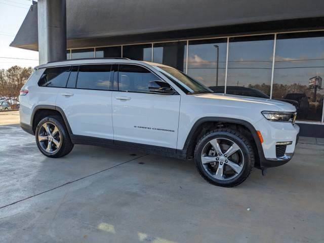 2021 Jeep Grand Cherokee L Limited RWD photo