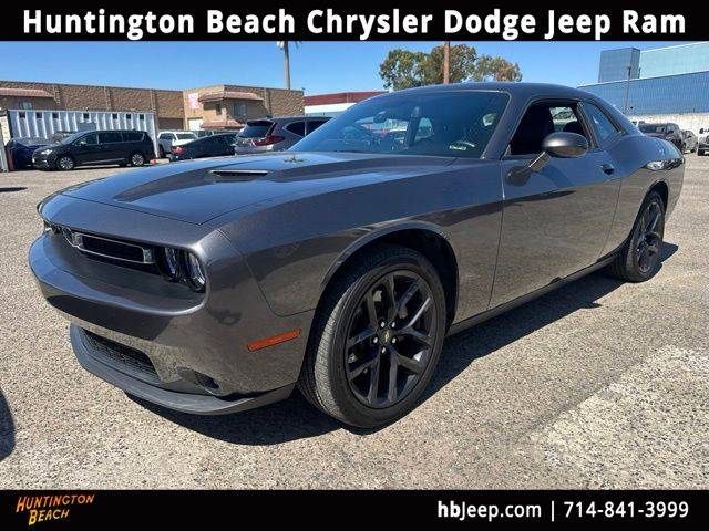 2021 Dodge Challenger SXT RWD photo