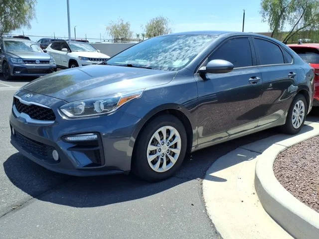 2021 Kia Forte FE FWD photo