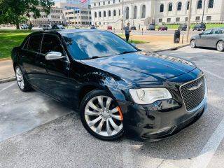 2021 Chrysler 300 Touring L RWD photo