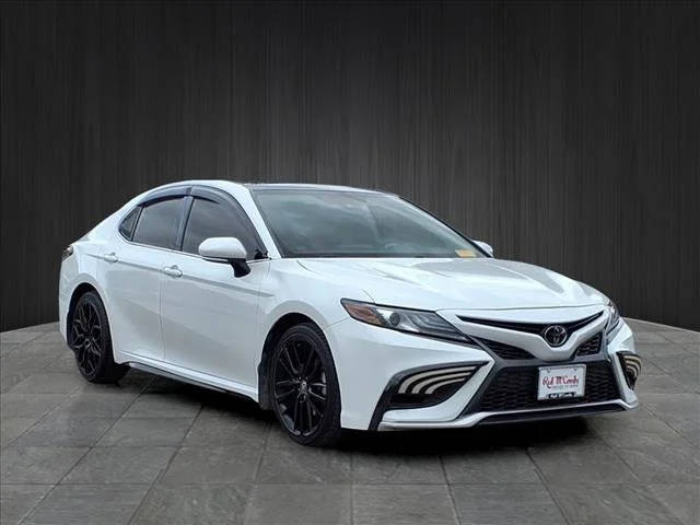 2021 Toyota Camry XSE FWD photo