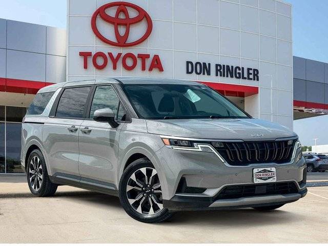 2022 Kia Carnival EX FWD photo