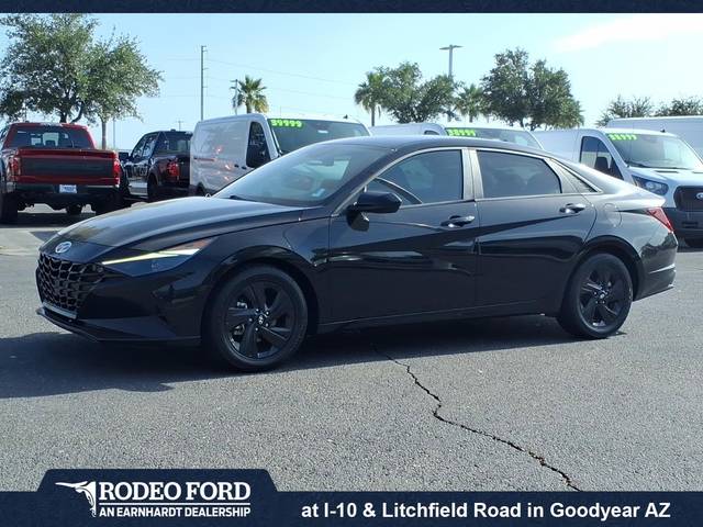 2021 Hyundai Elantra SEL FWD photo