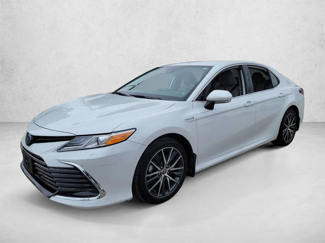2021 Toyota Camry Hybrid XLE FWD photo
