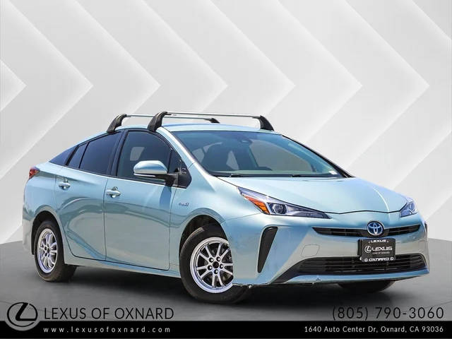 2021 Toyota Prius L Eco FWD photo