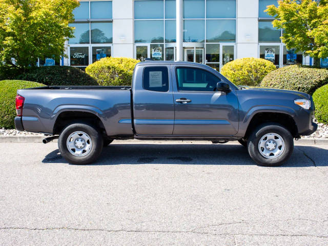 2021 Toyota Tacoma SR 4WD photo