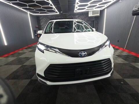 2021 Toyota Sienna LE AWD photo