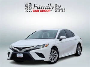2019 Toyota Camry SE FWD photo