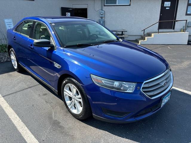 2015 Ford Taurus SE FWD photo