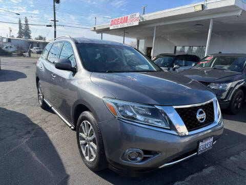2016 Nissan Pathfinder S 4WD photo