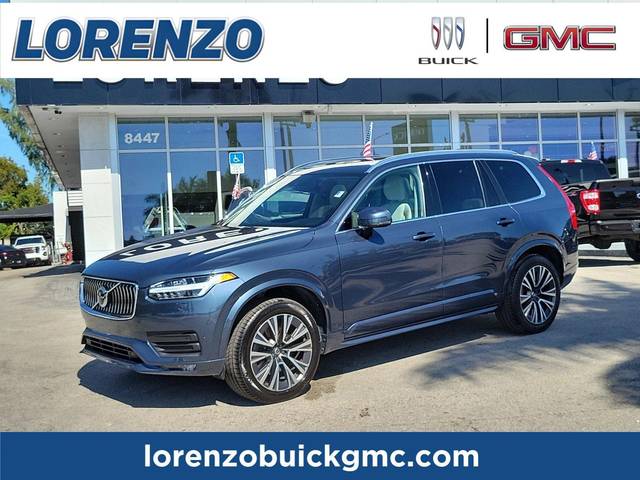 2021 Volvo XC90 Momentum AWD photo