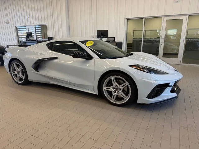 2021 Chevrolet Corvette 2LT RWD photo