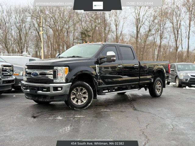 2017 Ford  XLT 4WD photo