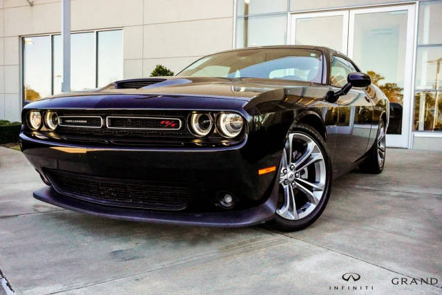 2021 Dodge Challenger R/T RWD photo