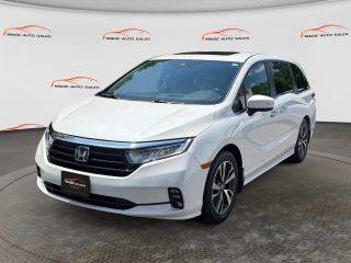 2022 Honda Odyssey Touring FWD photo