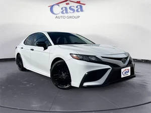 2021 Toyota Camry SE Nightshade FWD photo